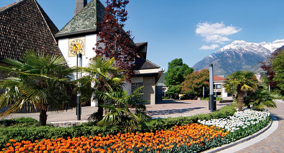 Algunder Dorfplatz, nahe Meran, Südtirol