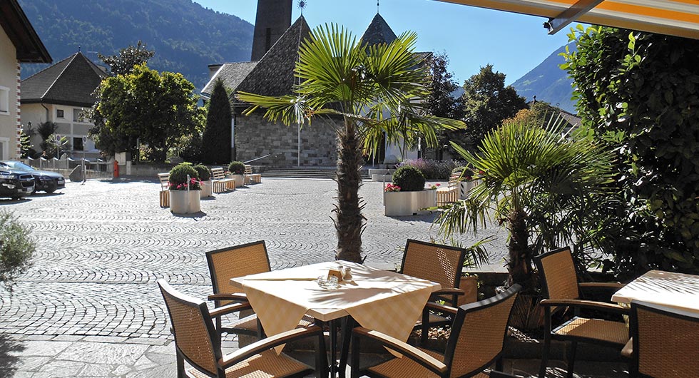 Sonnenterrasse – Restaurant Zum Stern in Algund bei Meran