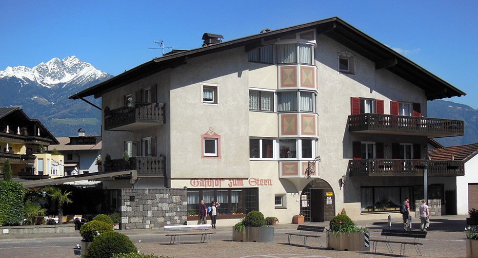 Hotel, Restaurant und Bar – Zum Stern in Algund bei Meran